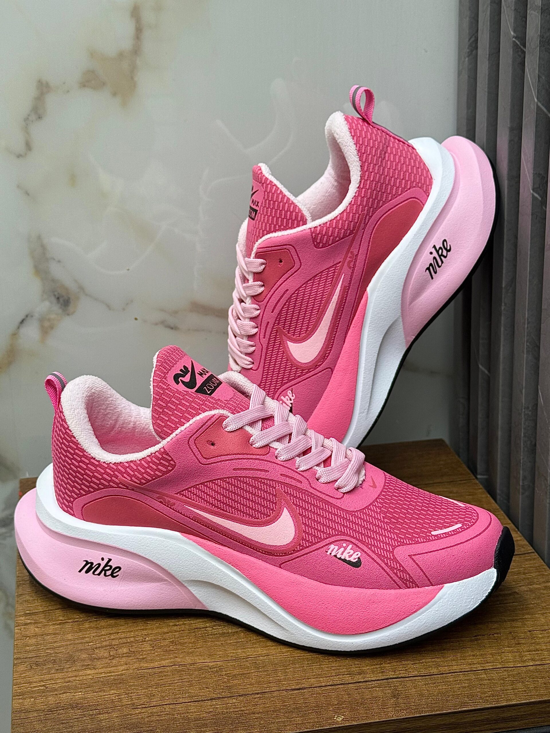Nike Air Mesh Grey & Neon Pink – Confort Activo - Mujer - Imagen 6